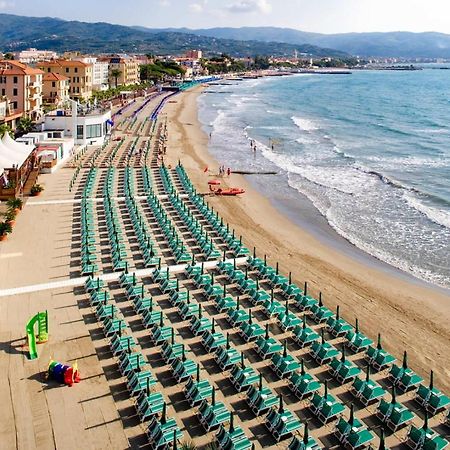 La Margherita Diano Marina Exteriör bild